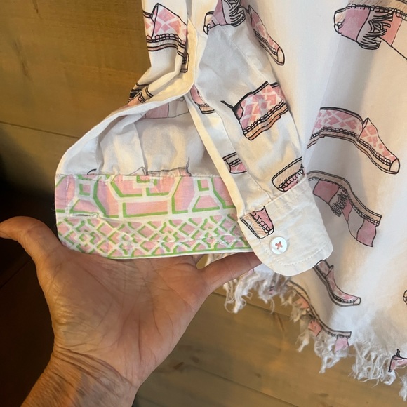 Dizzy Lizzy: Tizzie pink and White Shoe Patterned Button-Up Shirt - Picture 8 of 10